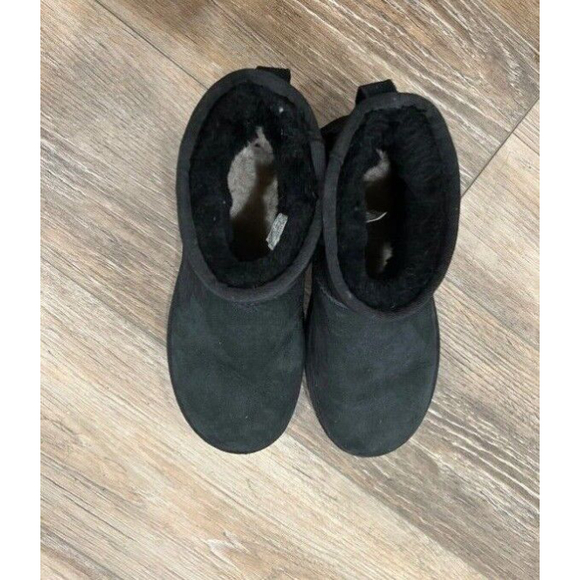 UGG Shoes - UGG Classic Mini II Women's Boots - Black, US 6